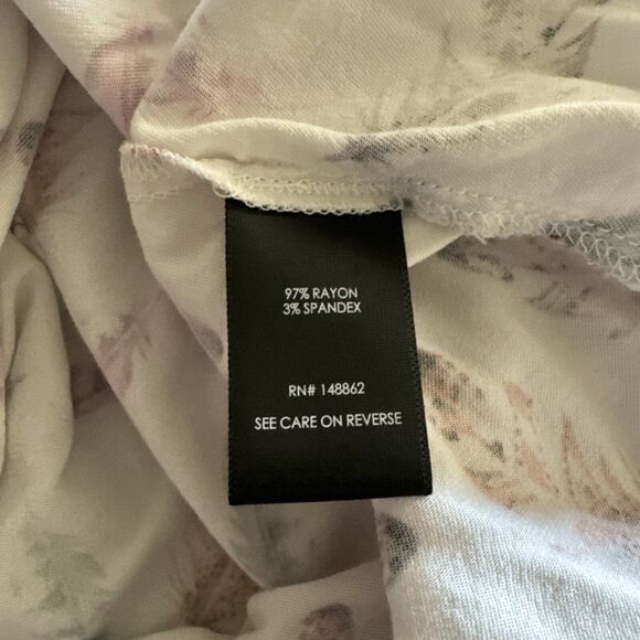 Torrid Button Up Top Bird Feathers Plus Sz 5X Boho Nature Stretch Pocket White - Picture 7 of 12